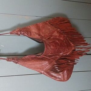 Vintage leather purse, hand bag. Zip closure.